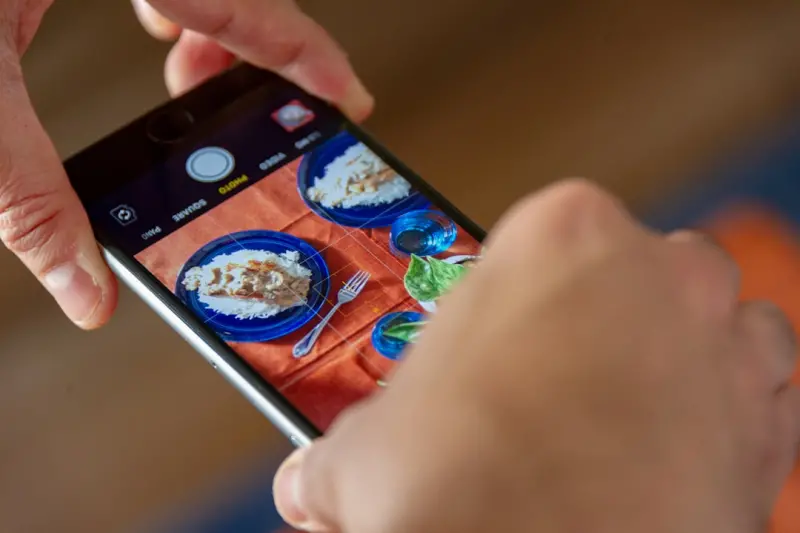 When Screens Meet Plates: Redefining Eating Disorders in the Digital Age When Screens Meet Plates: Redefining Eating Disorders in the Digital Age