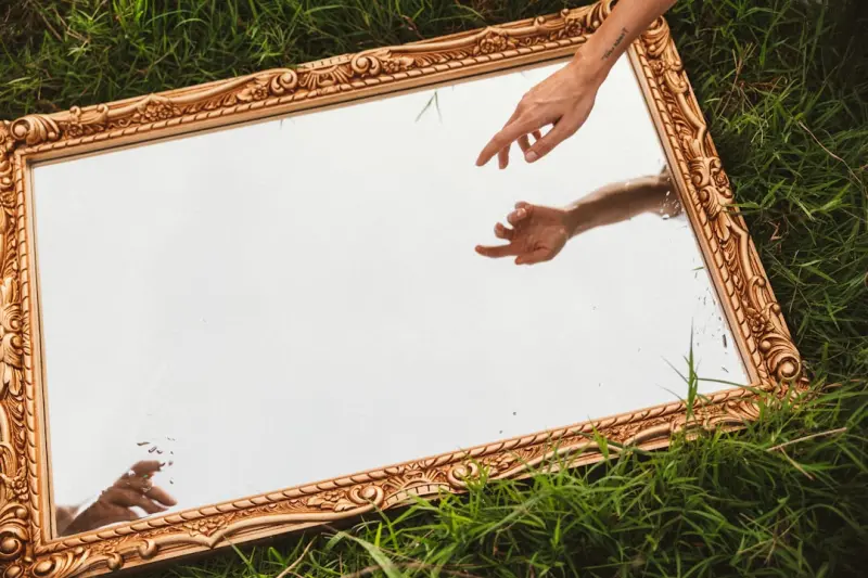 Moving Beyond the Mirror: How Body Literacy Reshapes Eating Disorder Recovery Moving Beyond the Mirror: How Body Literacy Reshapes Eating Disorder Recovery