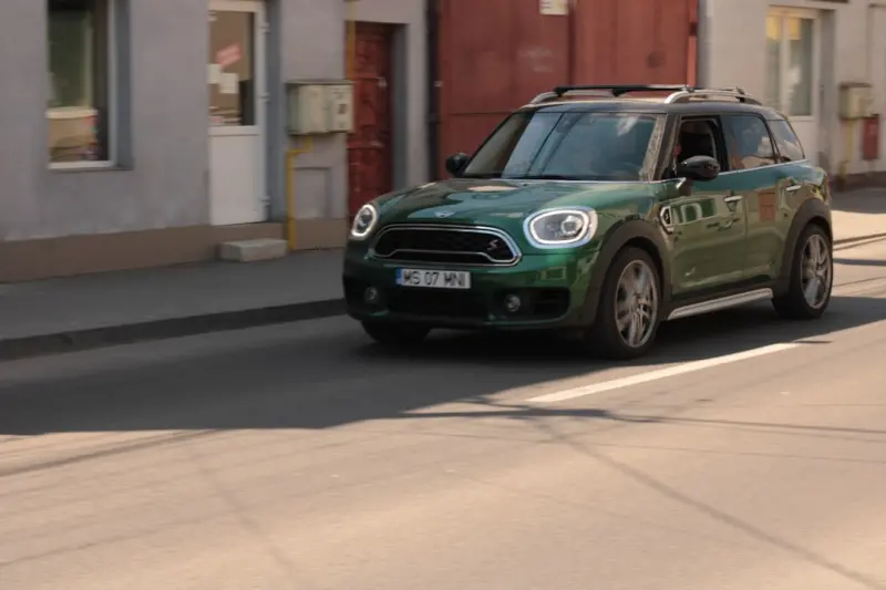 Turn Your Commute Into a Mini‑Workout Engine Turn Your Commute Into a Mini‑Workout Engine