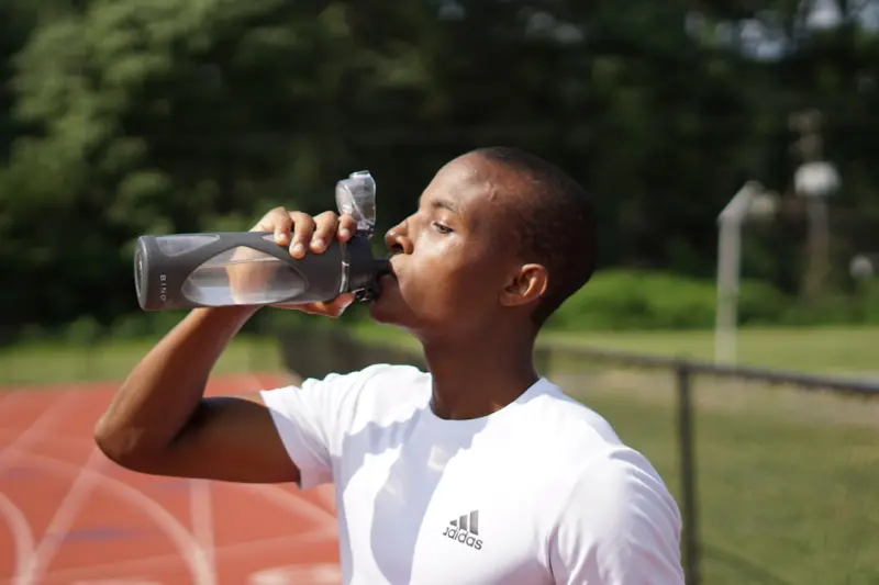 Hydration Hacks: How Water Can Tame Blood Sugar Swings