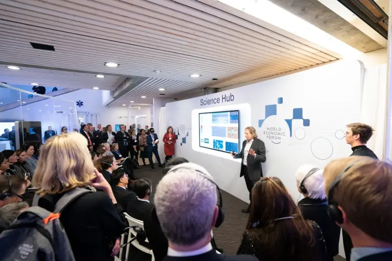 Intergenerational Tech Hubs: A Fresh Path to Senior Vitality