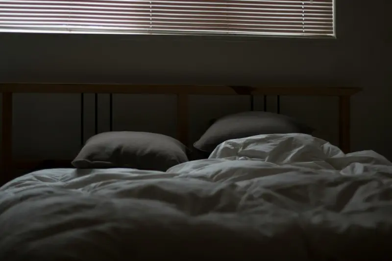 When the Night Won’t Cooperate: Rewiring Insomnia with Sensory Reset - Your Health Directory