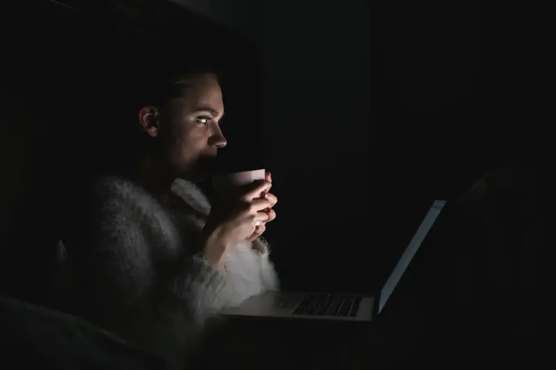 When Insomnia Becomes a Quiet Mentor for Nighttime Innovation - Your Health Directory