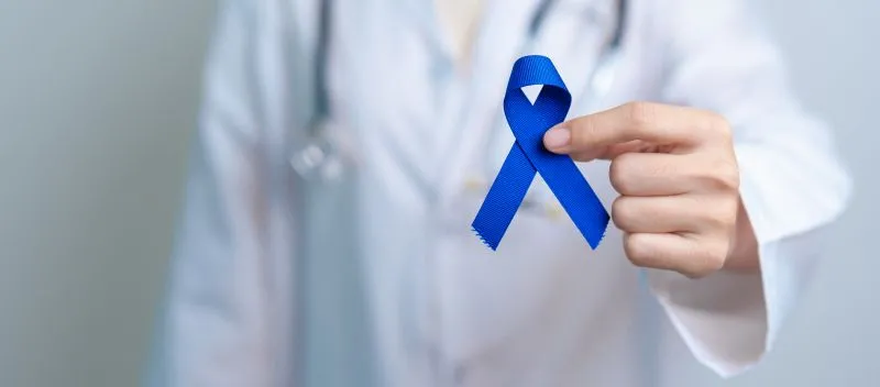 Colorectal Cancer Screening Saves Lives Colorectal Cancer Screening Saves Lives