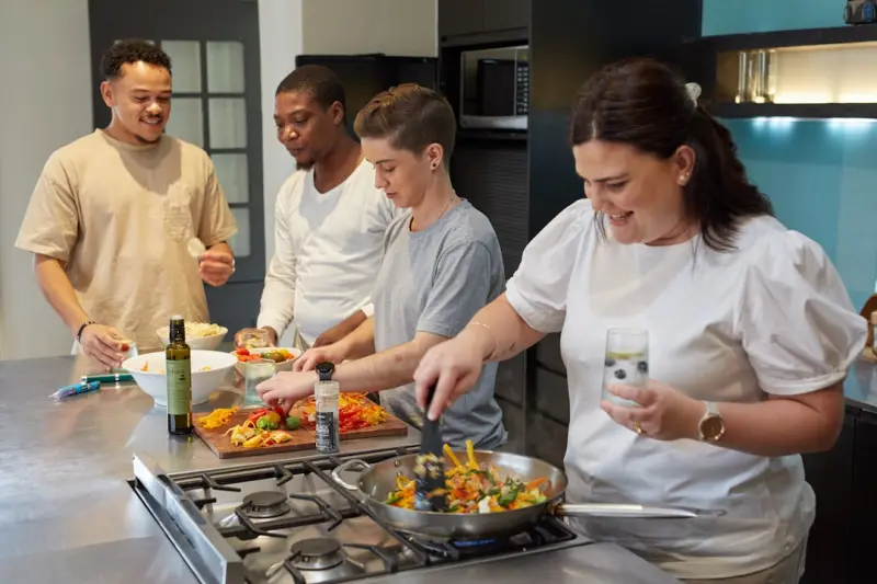 Cooking Up Cognitive Strength: How Curious Kitchen Habits Boost Brain Health
