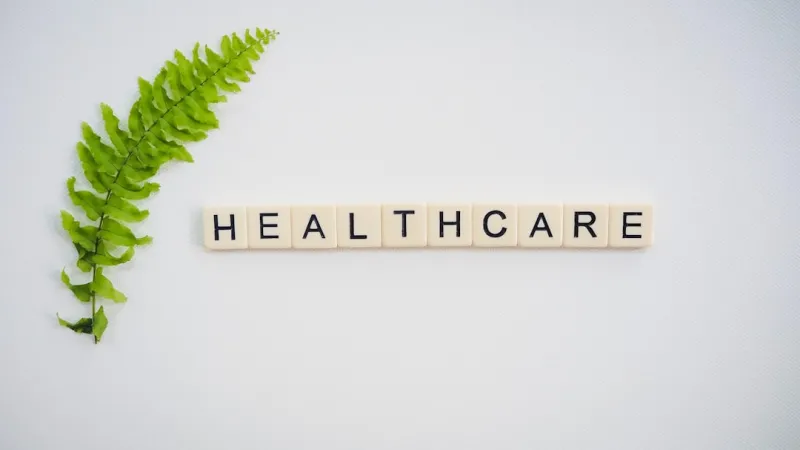Navigating Health Insurance: A Holistic Guide to Smart Coverage Navigating Health Insurance: A Holistic Guide to Smart Coverage