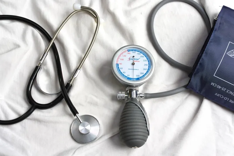 Balancing Blood Pressure Naturally: A Holistic Guide